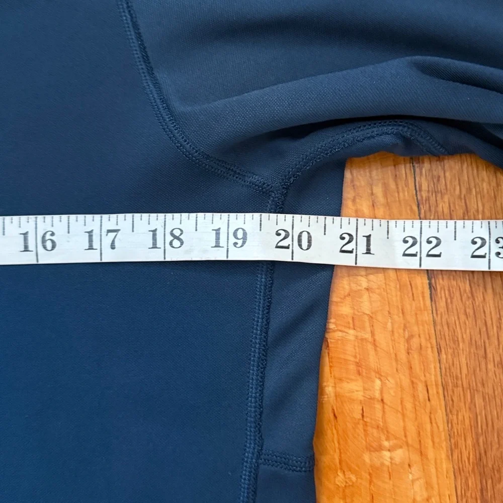 Nike Men's Navy Blue Performance 1/4” long sleeve shirt - Picture 6 of 10